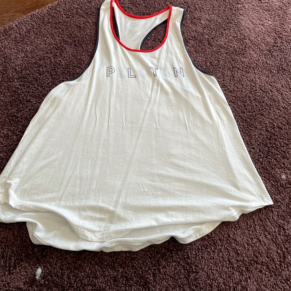 Peloton tank